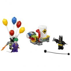 Конструктори LEGO - Конструктор LEGO Batman Movie Втеча Джокера на повітряних кульках (70900)