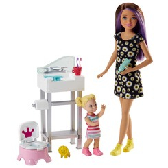 Ляльки - Набір Догляд за малюками Barbie горщик та столик (FHY97/FJB01)