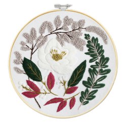 Наборы для творчества - Набор для вышивки гладью Brushme Нежный венок (EMBR003)