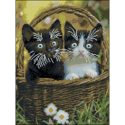 Мозаїка - Алмазна картина Strateg Кошенята у кошику 30 х 40 см (FZ3040-06)