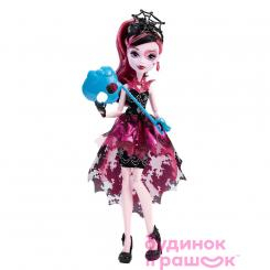 Ляльки - Лялька Monster High Дракулаура у фотобудці (DNX33)