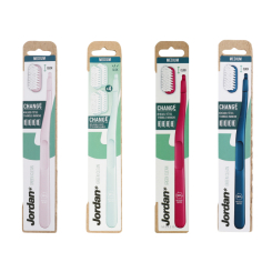Косметика - Зубная щетка Jordan Change Green Medium 4-head в ассортименте (7046110060667)