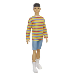 Ляльки - Лялька Barbie Fashionistas Кен в смугастому светрі та джинсових шортах (GRB91)