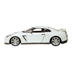 Автомодели - Автомодель Bburago Nissan GT-R белый металлик металлическая 1:24 (18-21082/18-21082-2)