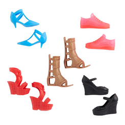 Одяг та аксесуари - Взуття Barbie Для прогулянок 5 пар (GWB14/GXG02)