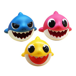 Іграшки для ванни - Набір бризкалок Baby Shark Весела сім'я (SFBT-1100)