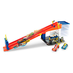 Автотреки - Игровой набор Hot Wheels Гараж на крыше (DRB29)