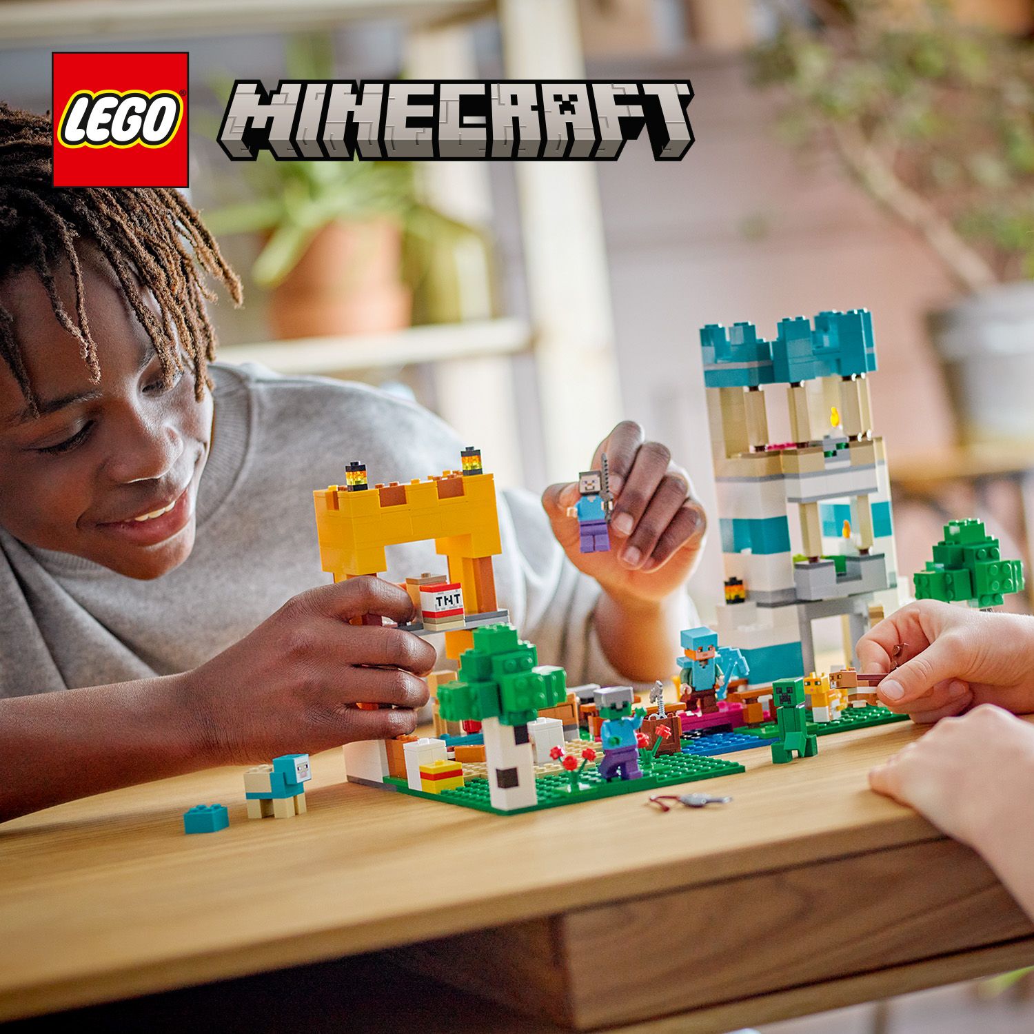 Надвеликі ігрові набори Minecraft® 2-в-1