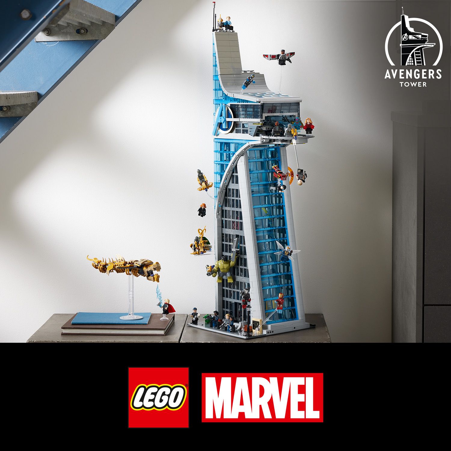 Копия культовой башни Marvel из 5201 детали