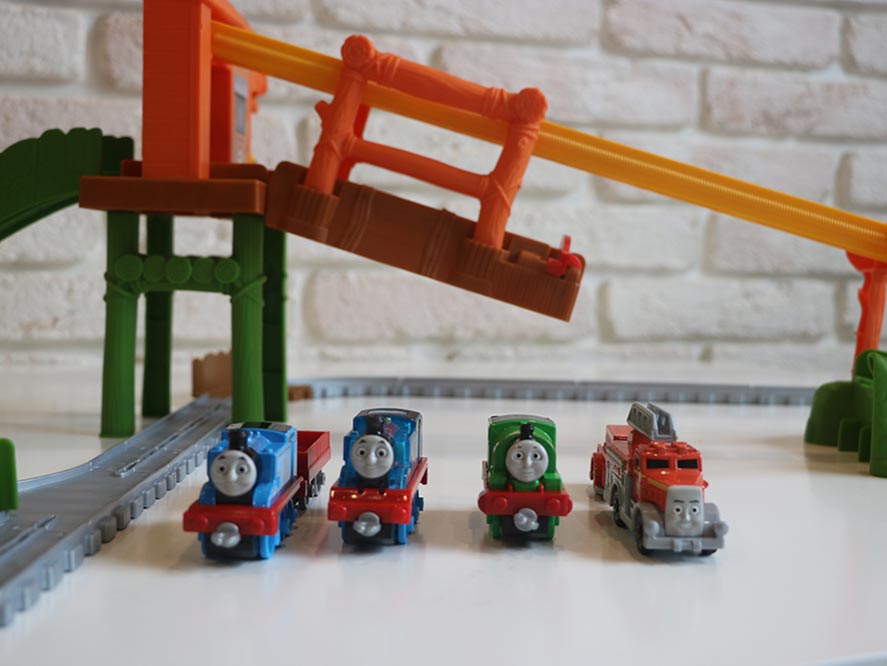 Іграшки Томас і друзі