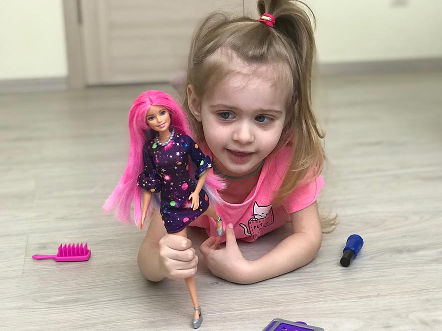 Кукла Барби Цветной сюрприз