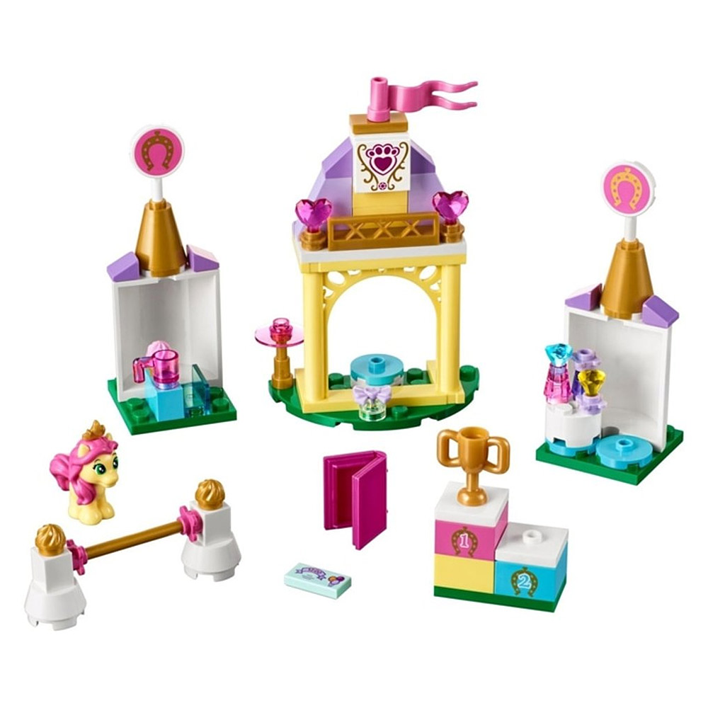 

Конструктор LEGO Disney Princess Королевская конюшня Невелички (41144)