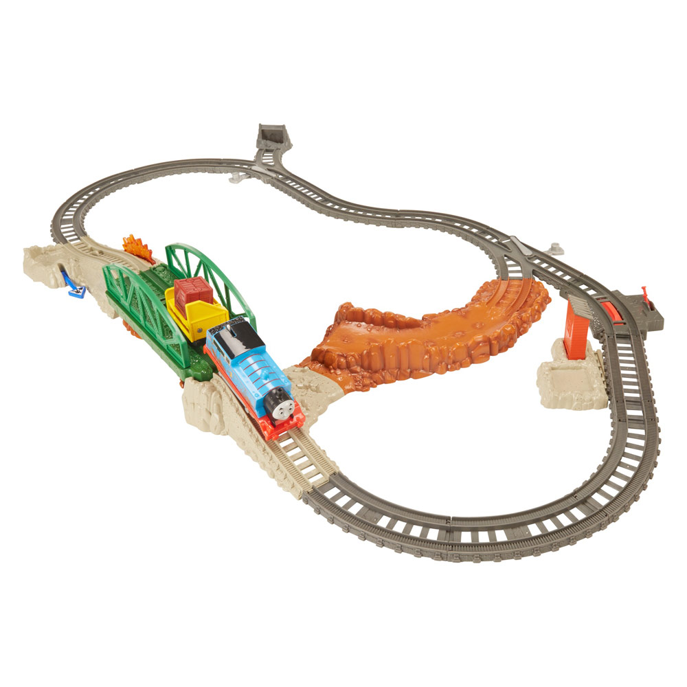 

Моторизованный игровой набор Thomas & Friends Отважный паровозик (FBK07)