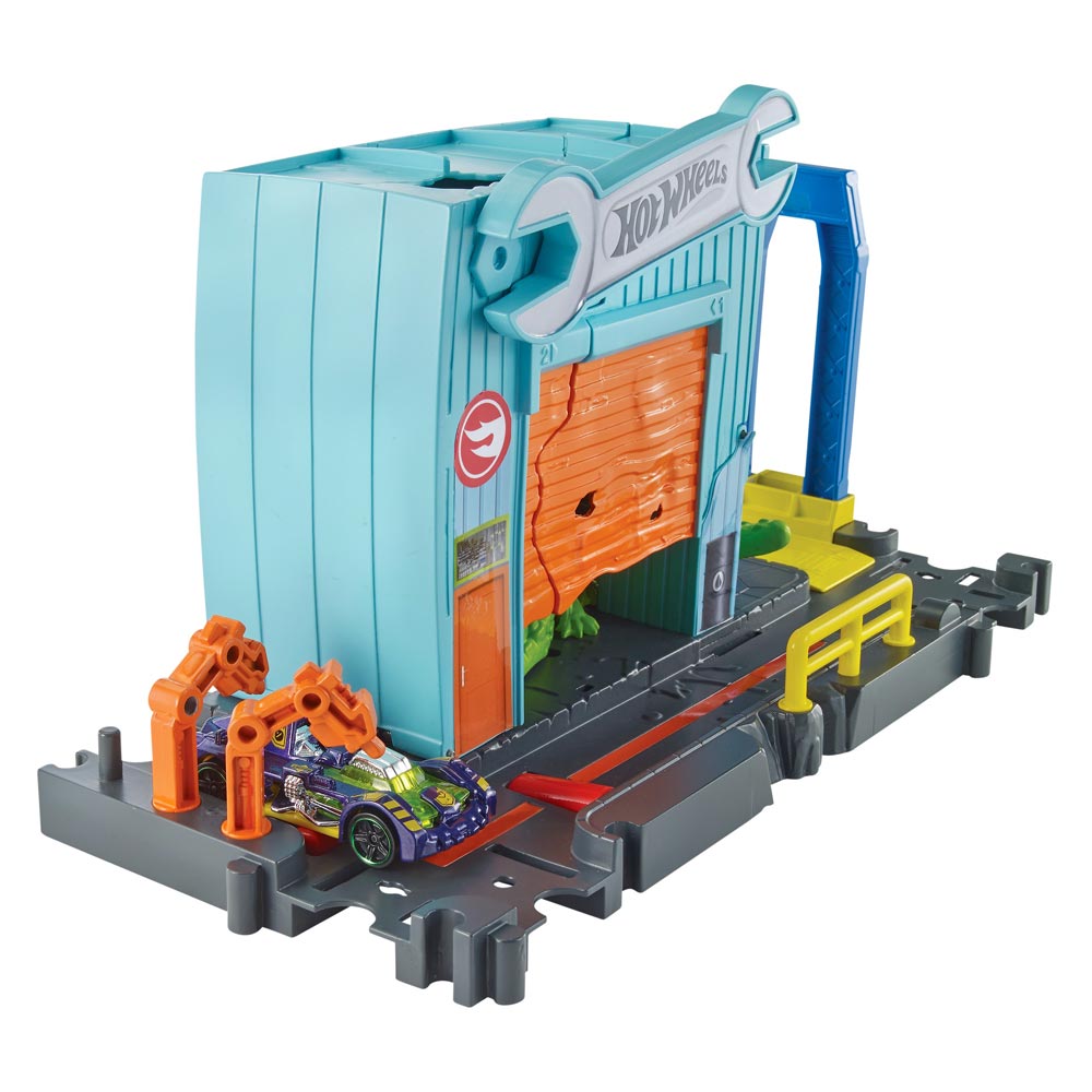

Трек Hot Wheels Атака гаража аллигатора (FNB05/FNB06)
