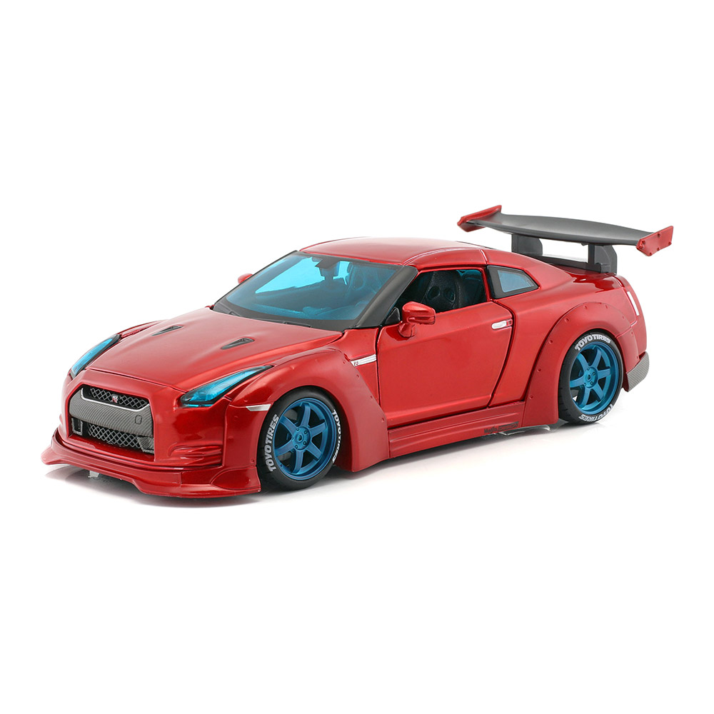

Автомодель Maisto Design Nissan GT-R тюнинг красный 1:24 (32526 red)