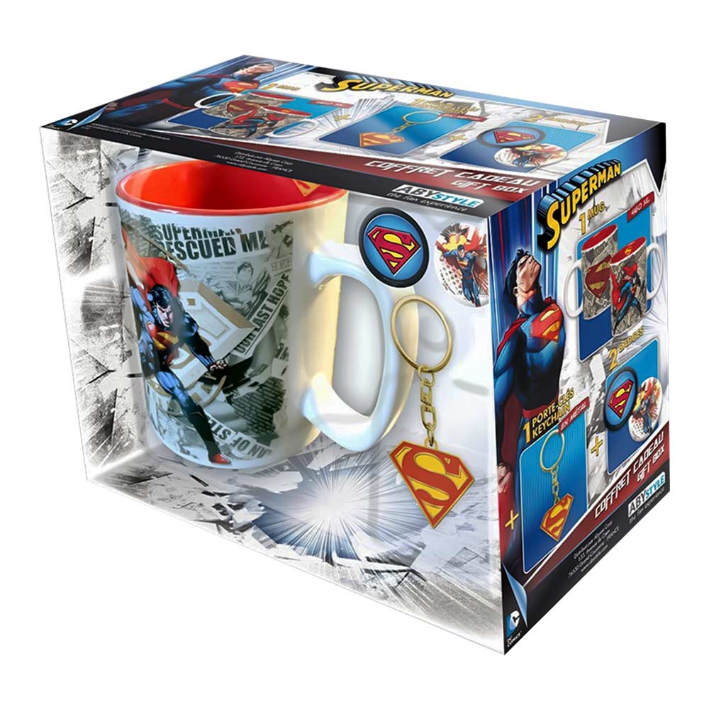 

Подарочный набор ABYstyle DC Comics Супермен чашка 460 мл брелок и значки (ABYPCK074)