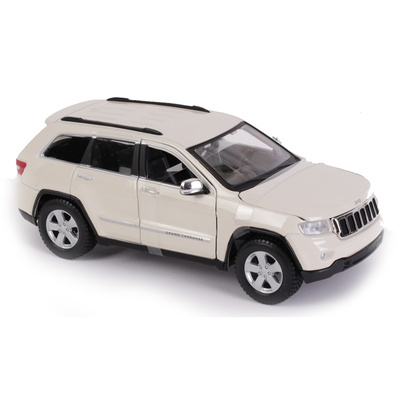 Коллекционные автомодели - Автомодель Maisto 2011 Jeep Grand Cherokee (31205 white)