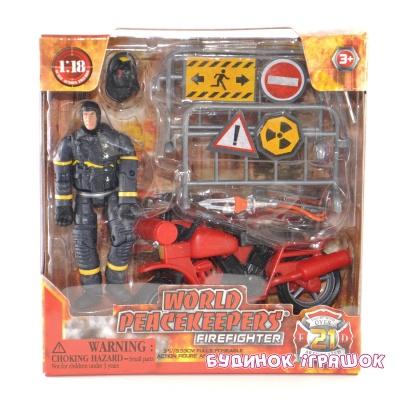 Фигурки человечков - Игровая фигурка M&C Toy Пожарник с аксессуарами (77310)