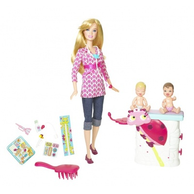 Куклы - Кукла Детский врач в шортах и блузке Barbie (Л9445)