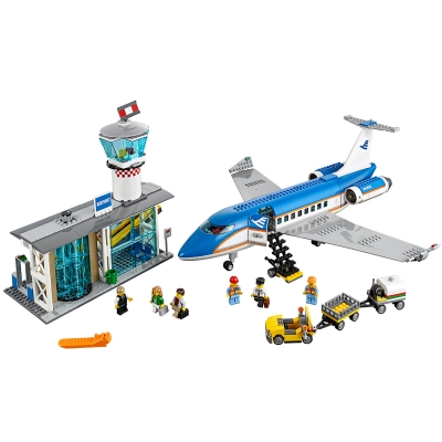 Конструктори LEGO - Конструктор Пасажирський термінал в аеропорту LEGO City (60104)