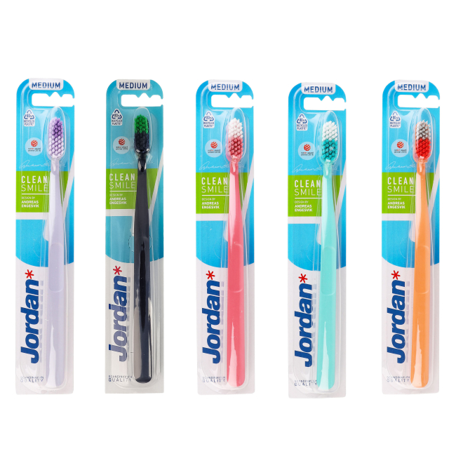 Косметика - Зубная щетка Jordan Clean Smile Medium в ассортименте (7046110070130)