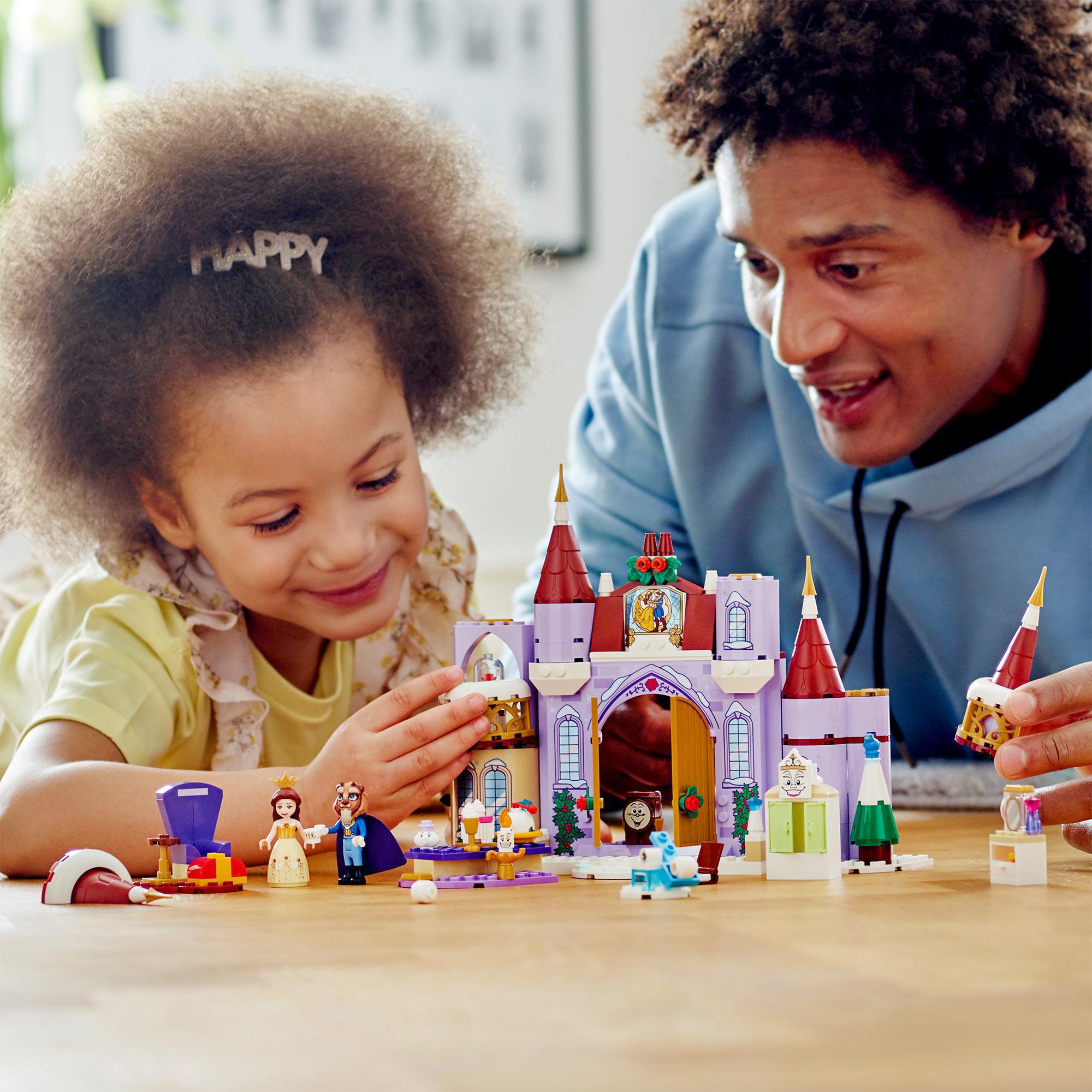 Конструктор LEGO Disney Princess Зимний праздник в замке Белль