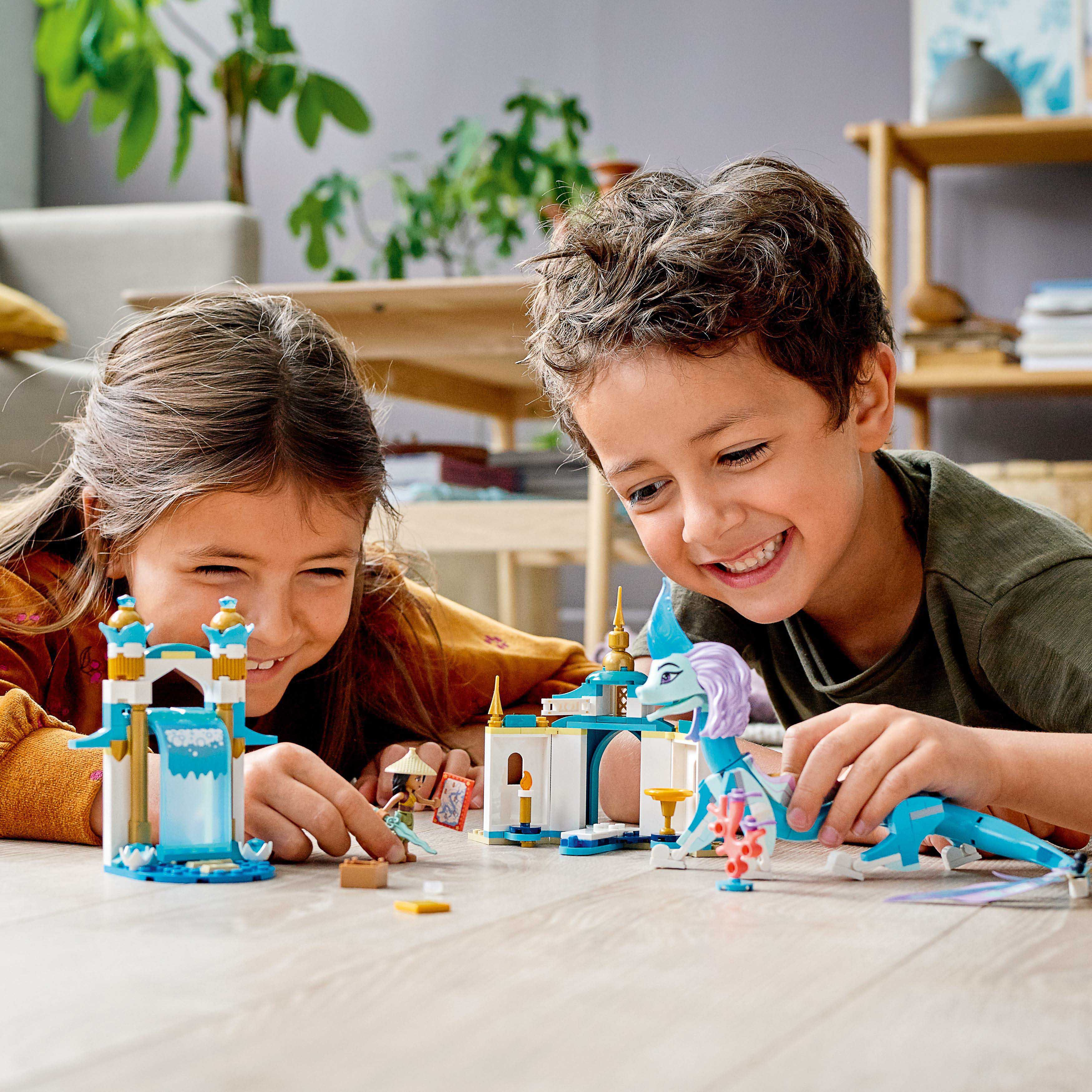 Конструктор LEGO I Disney Princess Рая і дракон Сісу (43184