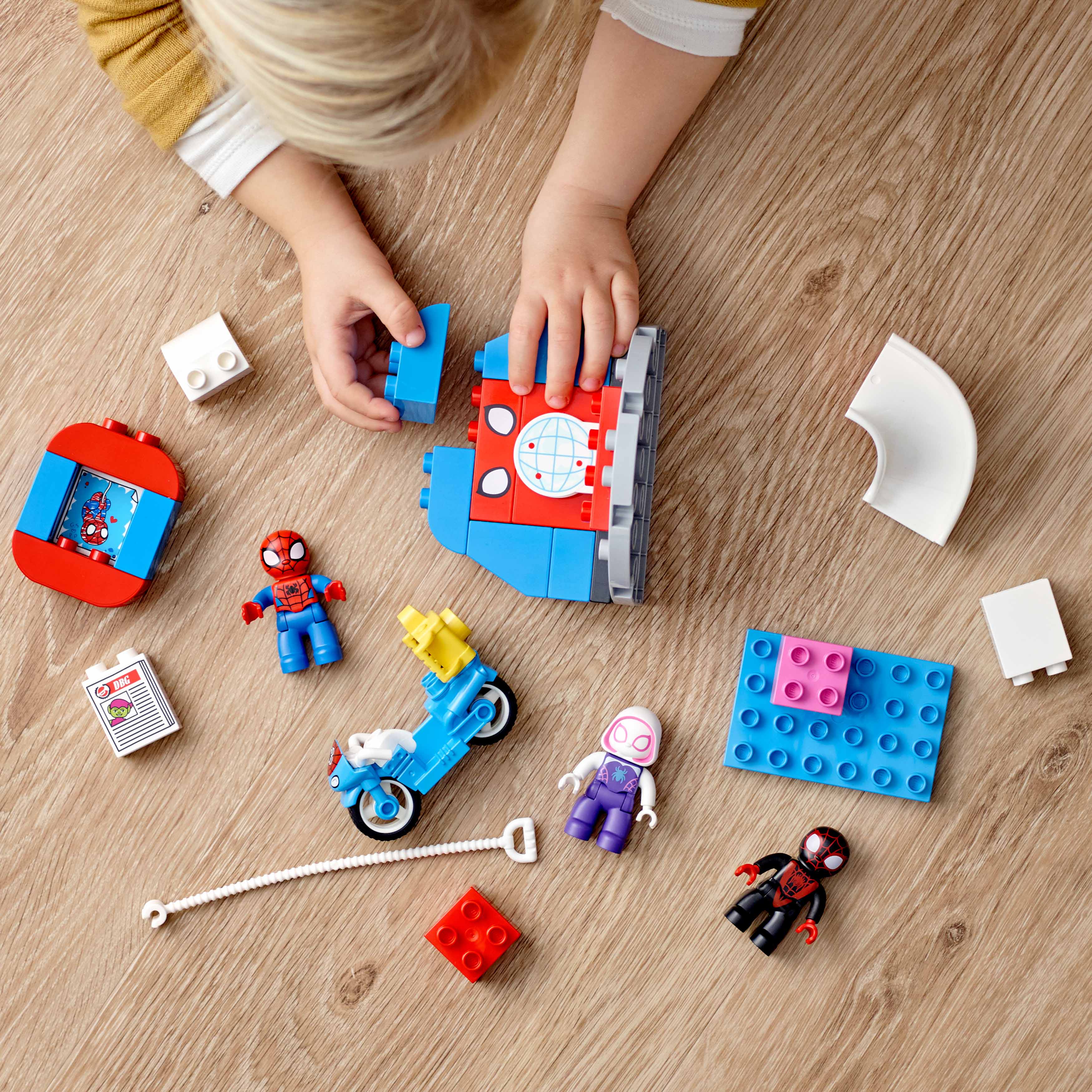 Конструктор LEGO DUPLO Marvel Spider-Man Штаб-квартира Людини