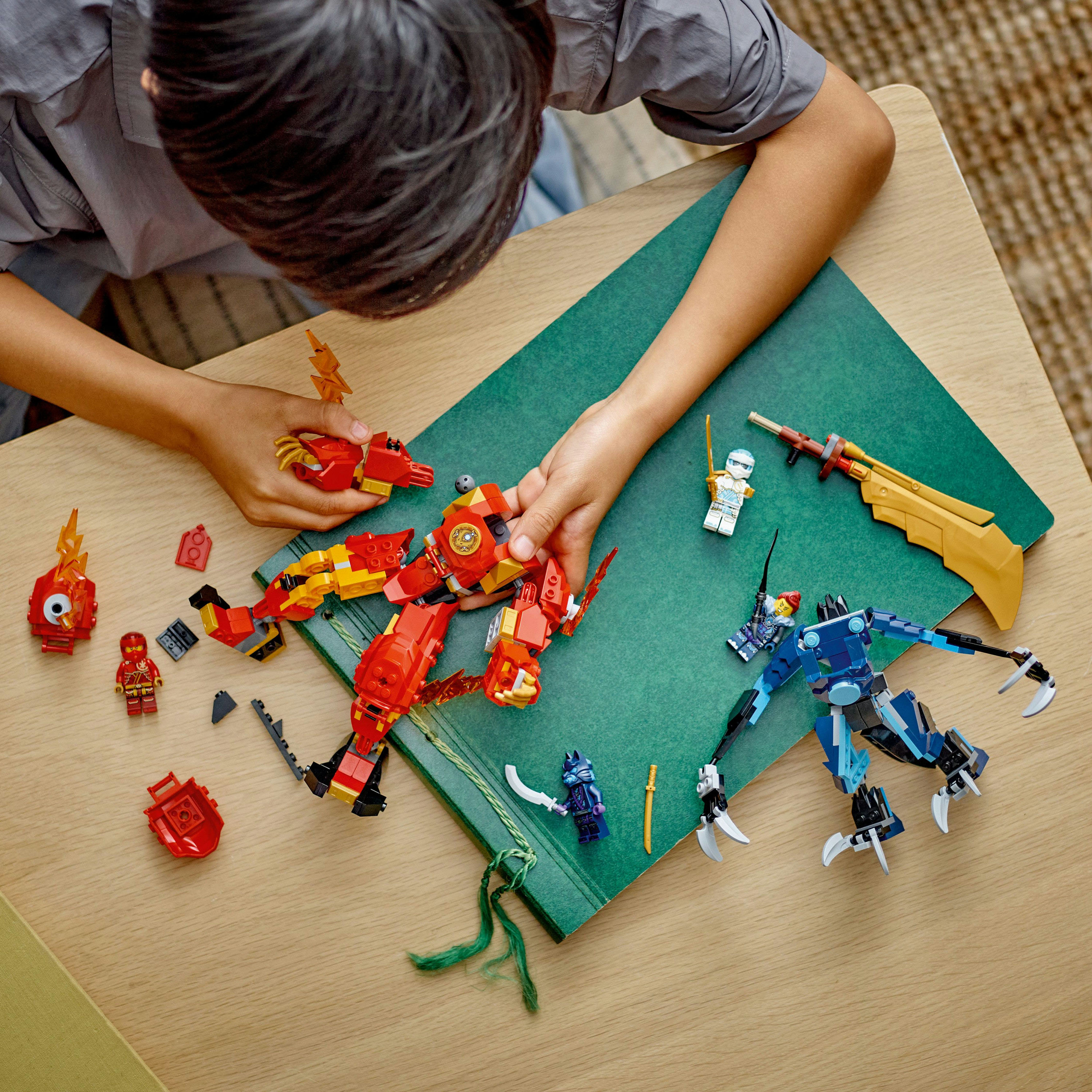 Конструктор LEGO NINJAGO Робот вогняної стихії Кая (71808