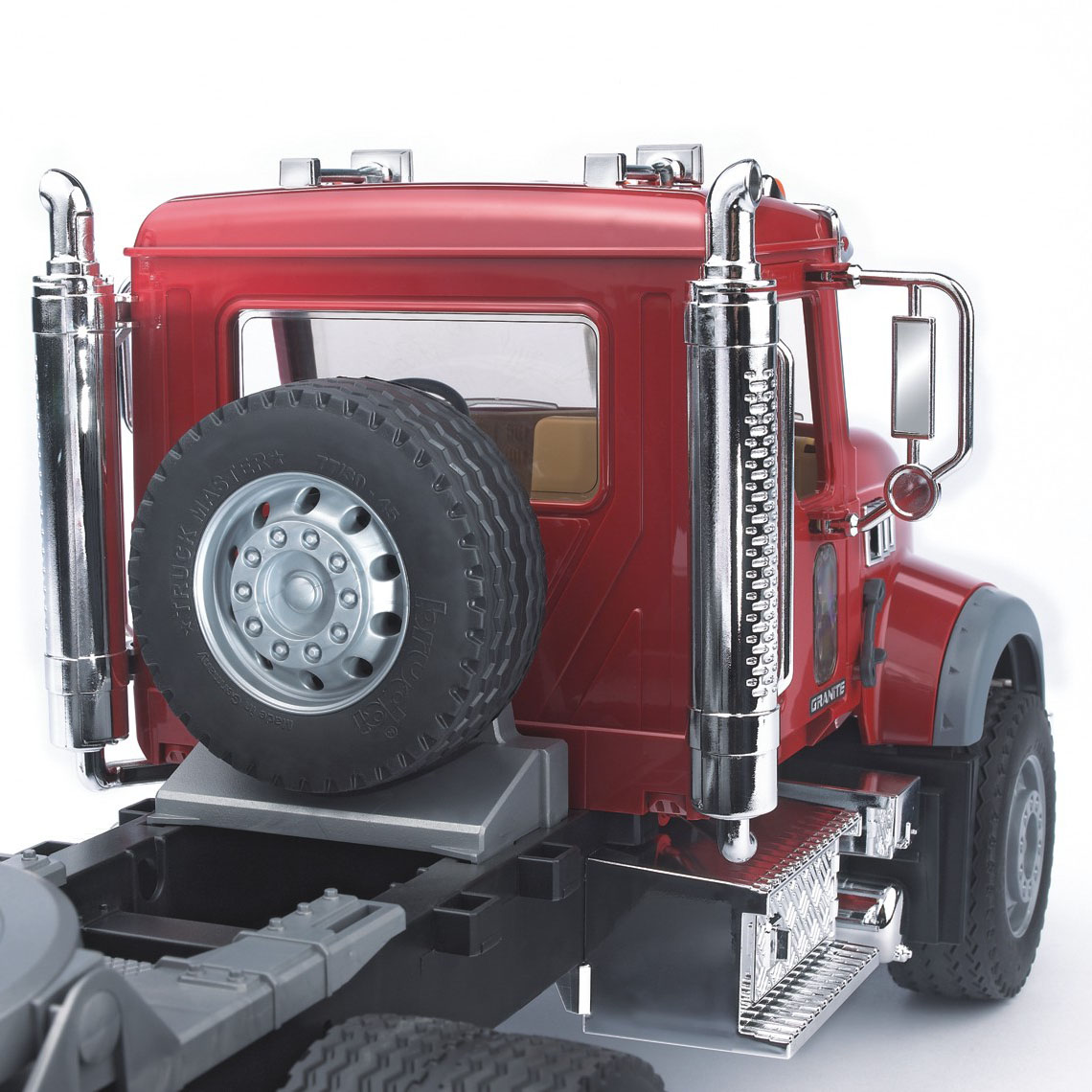 Игровой набор Bruder Автомобиль MACK Granite и экскаватор JCB 4CX