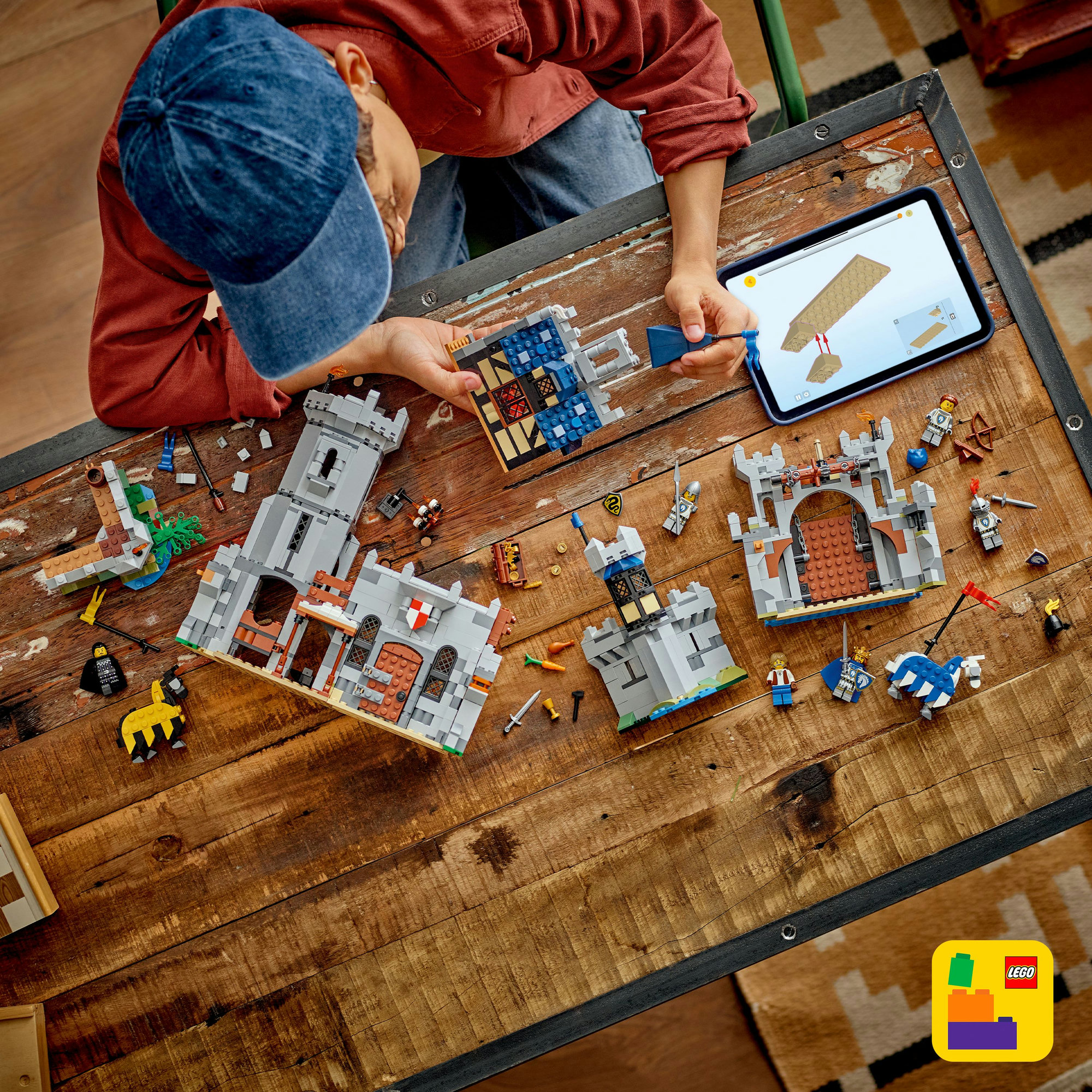 Конструктор LEGO Creator Средневековый замок с рыцарем на коне