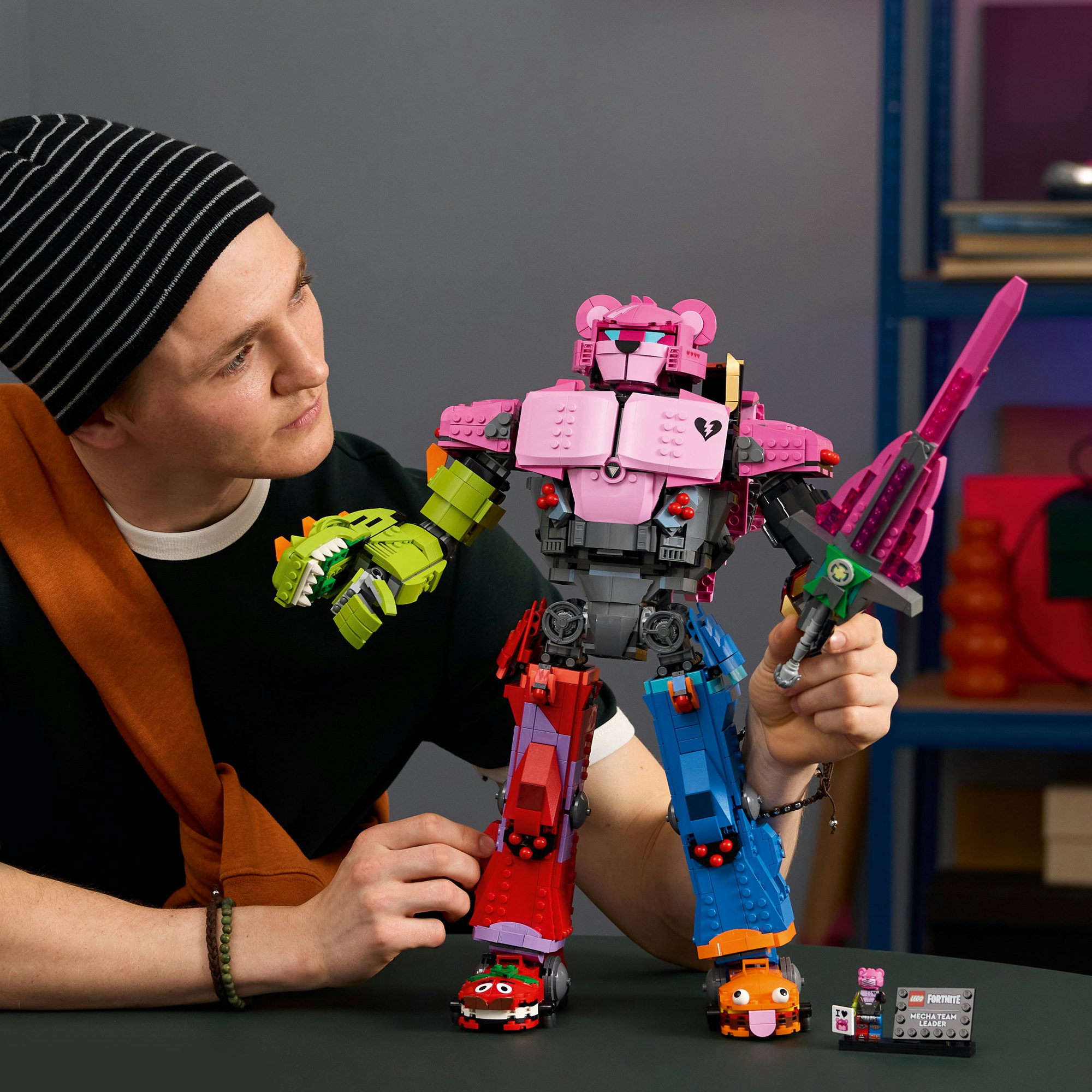 Конструктор LEGO Fortnite Mecha Team Leader (77078) купить в Киеве