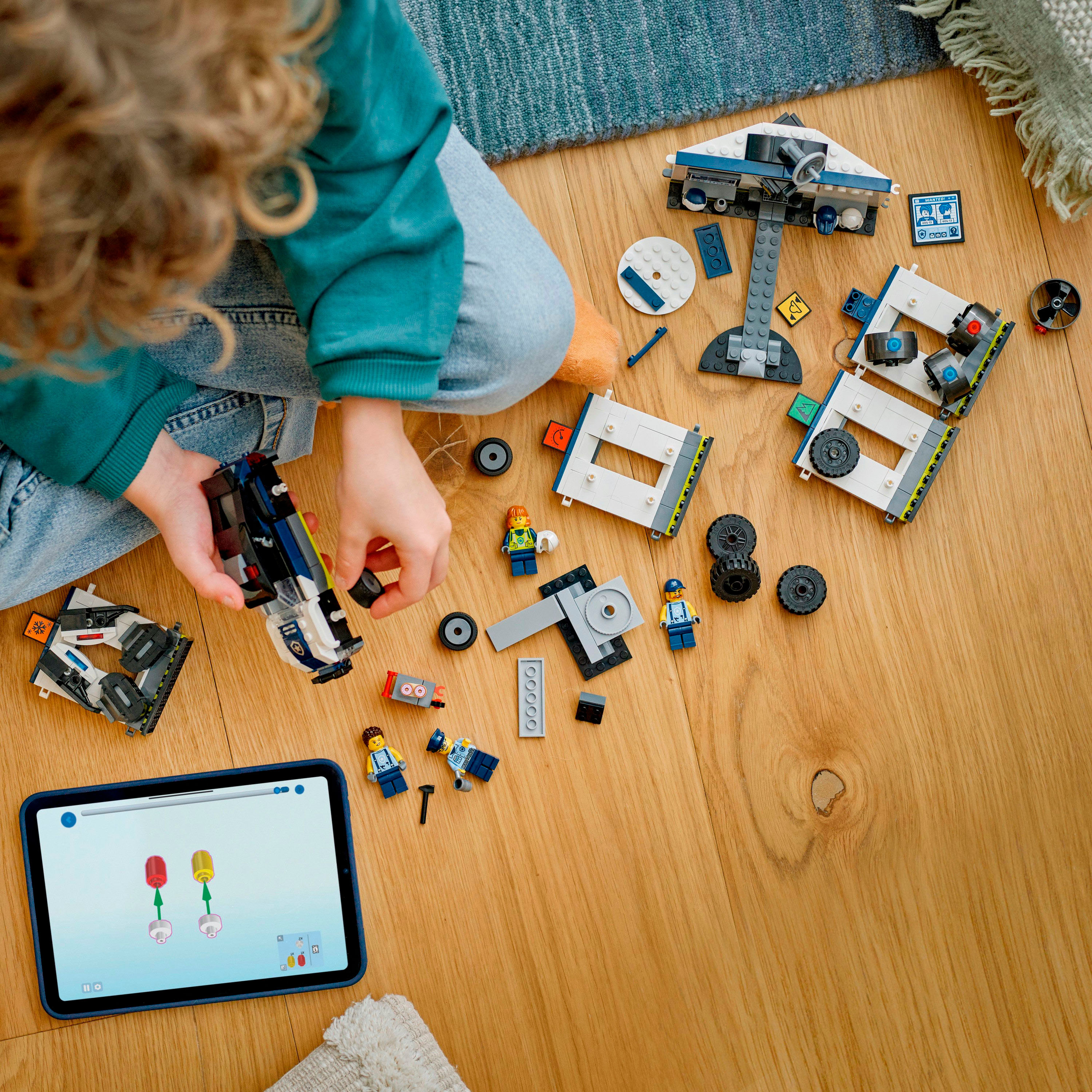 Конструктор LEGO City Спеціальний гараж для поліцейських