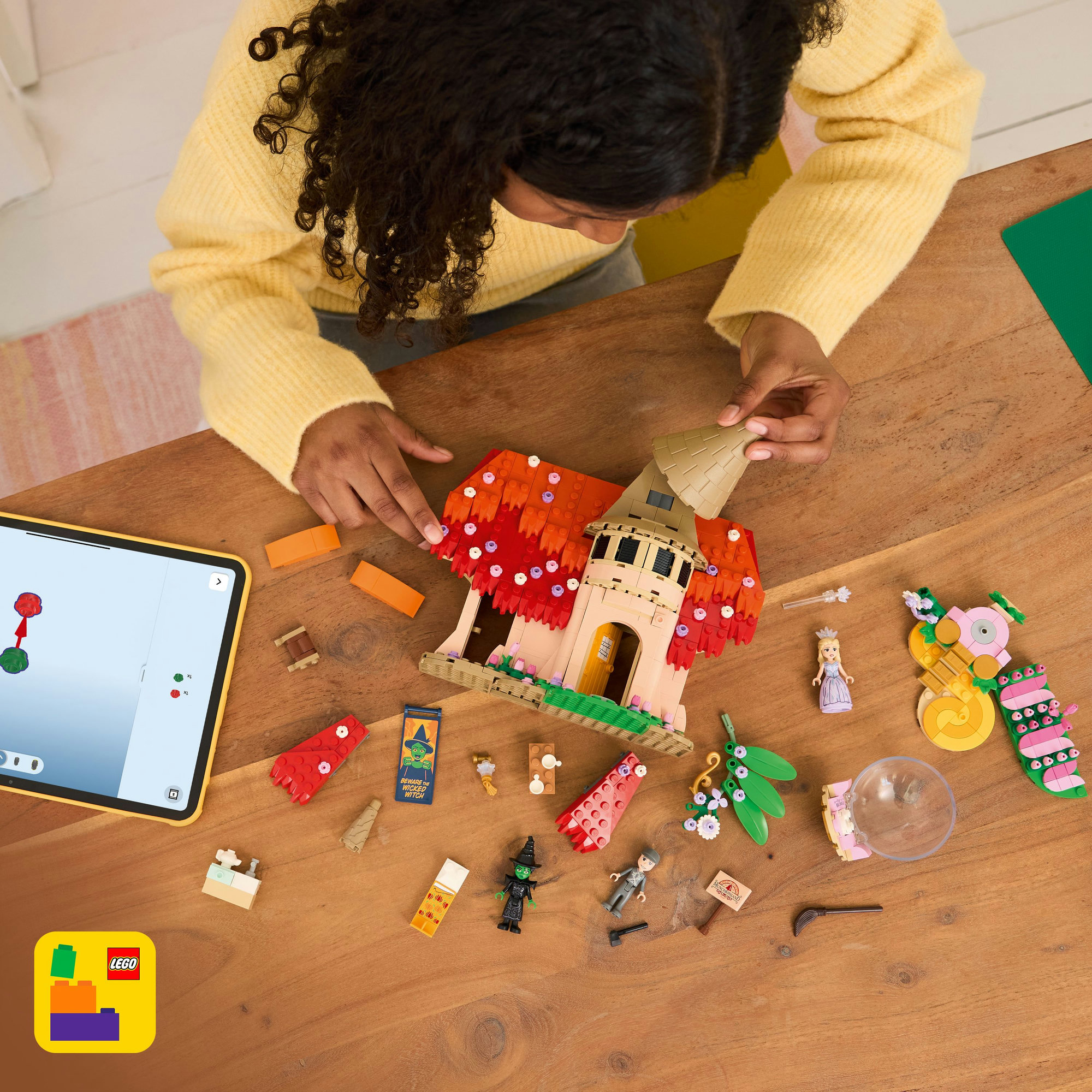 Конструктор LEGO Wicked Путешествие Глинды и Эльфабы в Манчкинленд