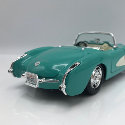 Транспорт і спецтехніка - Автомодель Maisto Chevrolet Corvette 1957 блакитна (31275 lt. blue) (31275 it.blue)#2