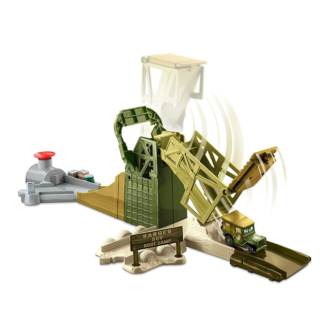 Автотреки - Игровой набор Cars Радиатор-Спрингс Трюкач Сардж (DJD90)#3