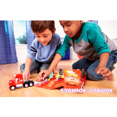 Транспорт і спецтехніка - Автомобіль Mattel CARS Дай п ять Трейлер Мак (DKV46)#3