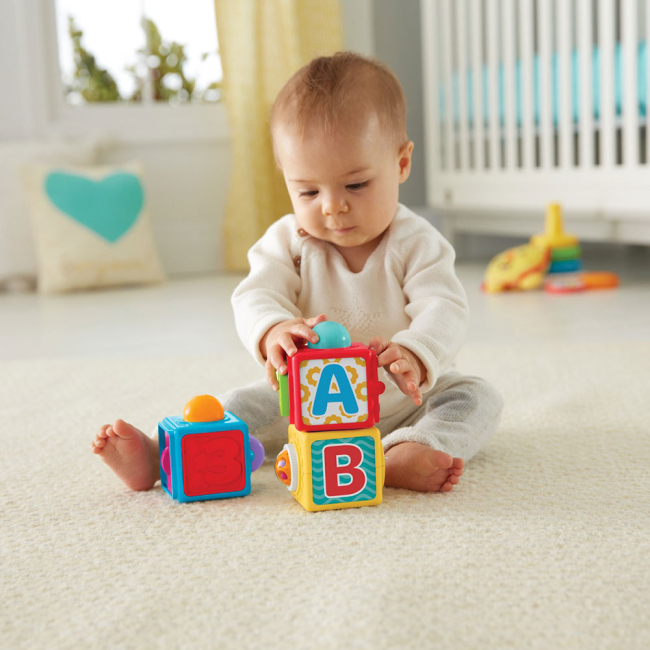Розвивальні іграшки - Ігровий набір Fisher-Price Кубики що рухаються яскраві (DHW15)#4