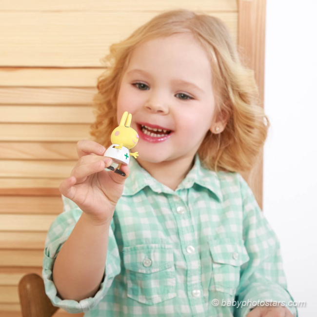 Фігурки персонажів - Фігурка Peppa  Pig Коли я виросту Медсестра Ребекка з валізкою (06771-1)#2