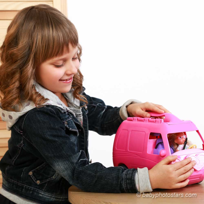 Ляльки - Ляльковий набір Steffi & Evi Love Еві Холідей Кемпер (5733275)#3