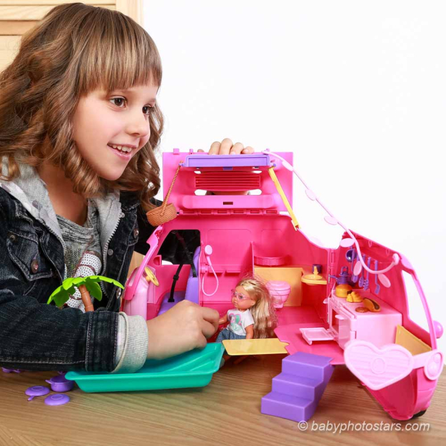 Ляльки - Ляльковий набір Steffi & Evi Love Еві Холідей Кемпер (5733275)#4