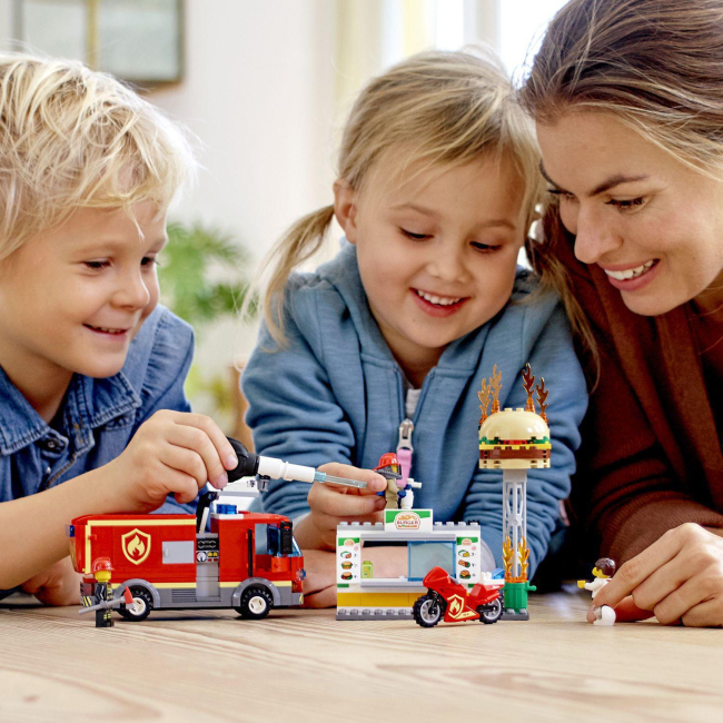 Конструкторы LEGO - Конструктор LEGO City Пожар в бургер-кафе (60214)#7