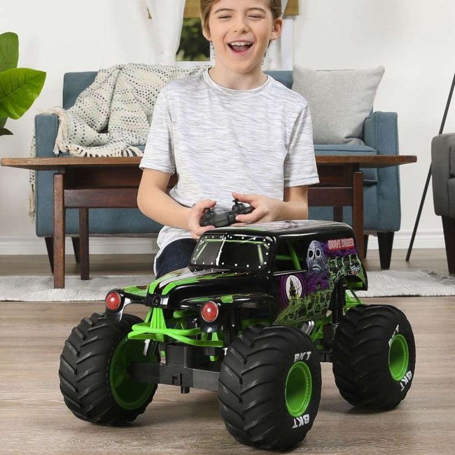 Радіокеровані моделі - Машинка Monster jam Grave Digger 1:10 на радіокеруванні (6044994)#5