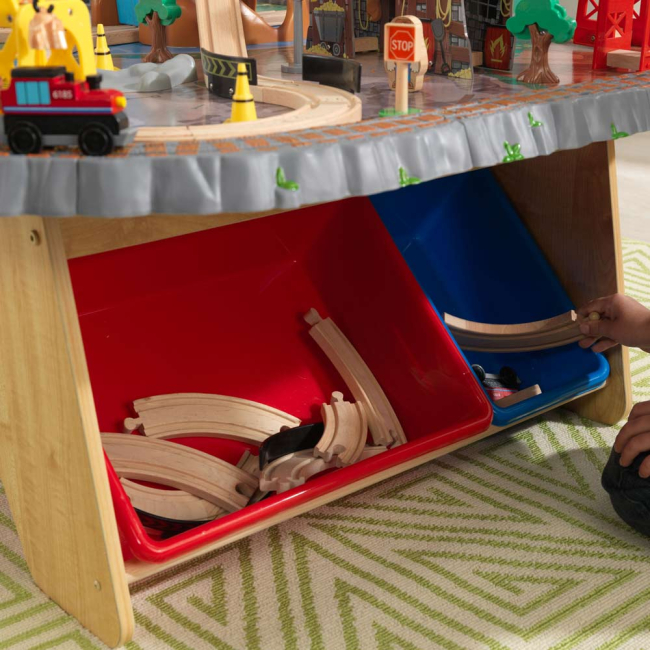 Железные дороги и поезда - Игрушечная железная дорога KidKraft Развязка у водопада с игровым столом (17498)#4