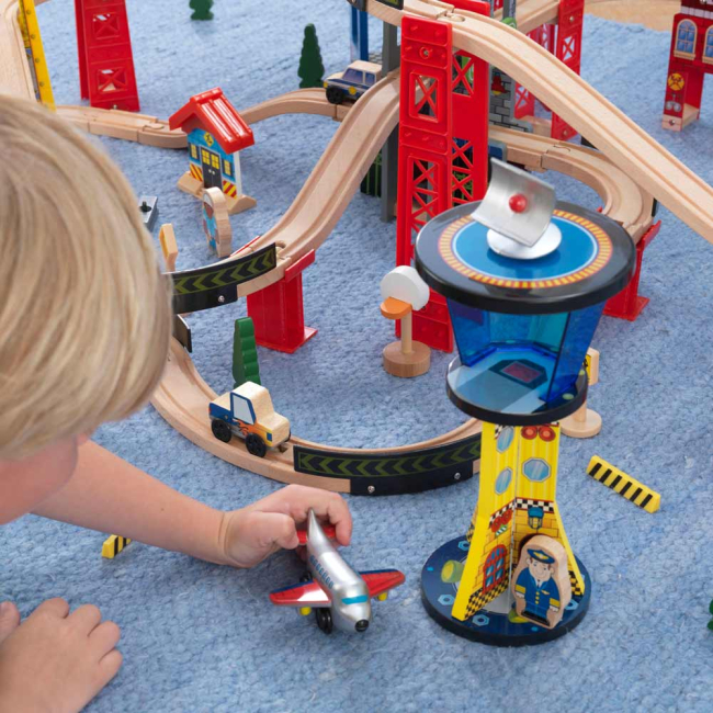 Железные дороги и поезда - Игрушечная железная дорога KidKraft Супер магистраль (17809)#3