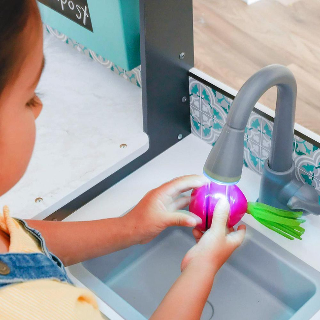 Дитячі кухні та побутова техніка - Іграшкова кухня KidKraft Садовий гурман із ефектами (53442)#4