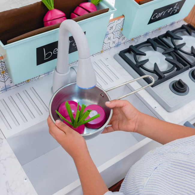 Дитячі кухні та побутова техніка - Іграшкова кухня KidKraft Фермерський будиночок із ефектами (53444)#4