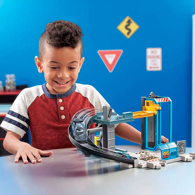 Автотреки - Игровой набор CARS Тюнинг-центр Джексона (GJW43)#4