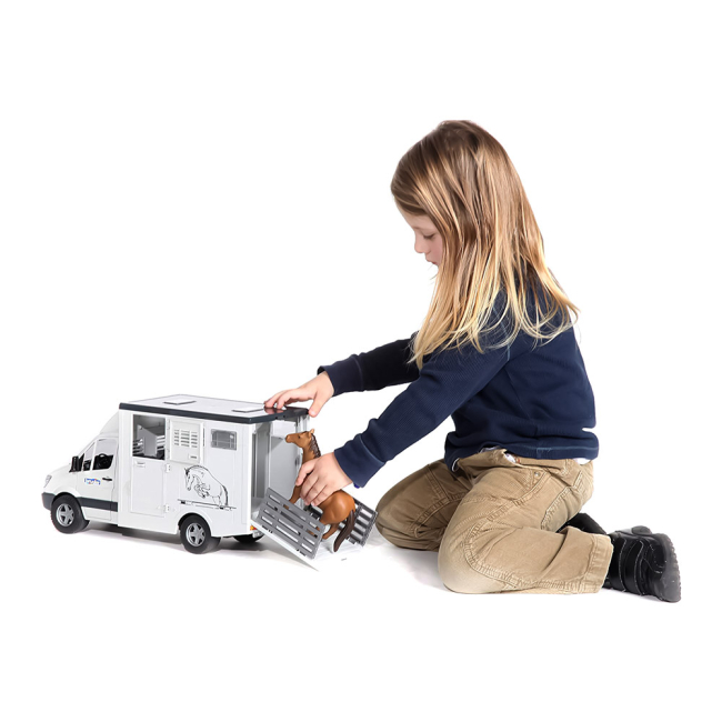 Транспорт и спецтехника - Игровой набор Bruder Мерседес спринтер-транспортер животных с лошадью (02533)#4