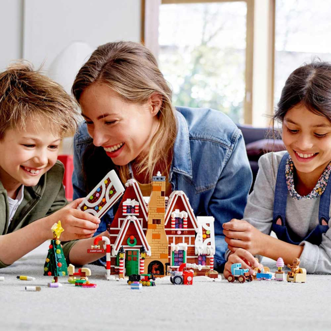 Конструкторы LEGO - Конструктор LEGO Creator Пряничный домик со световым эффектом (10267)#30